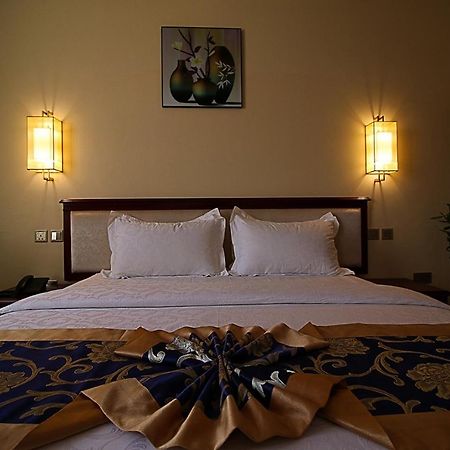 Farah Hotel Apartment Maskat Dış mekan fotoğraf
